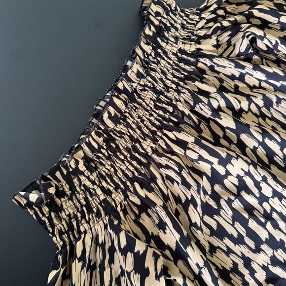 Lishly L Off Shoulder Abstract Print Blouse – Beige Black Balloon Sleeve Top - Picture 3 of 6